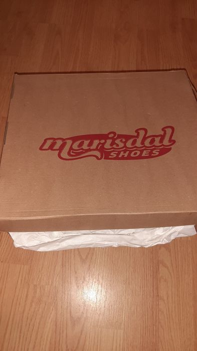 Bocanci militari din piele.