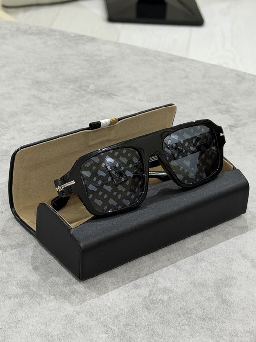 Продам очки BOSS оригинал