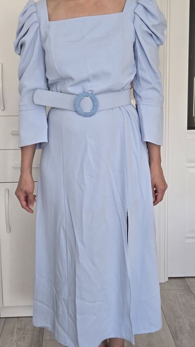 Платье красивое голубого оттенка