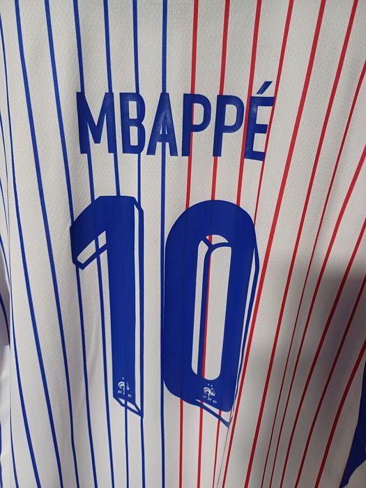 Tricou Mbappe ,mărimea XL