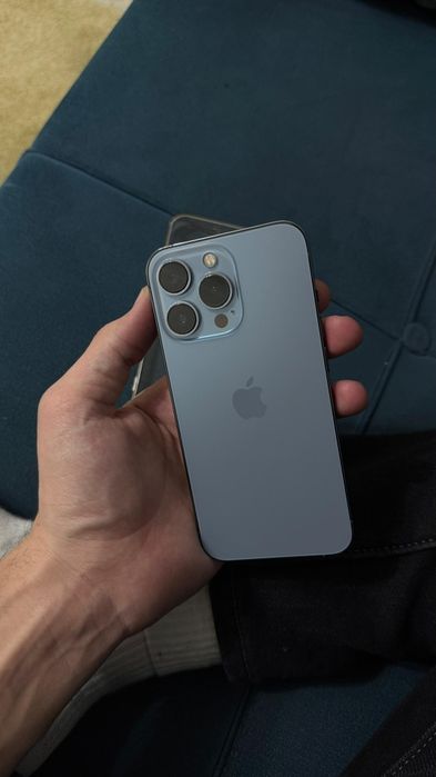 Sky blue iPhone 13 pro 256 GB