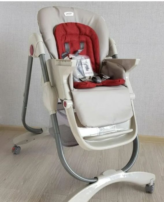 Продаю стульчик для кормления