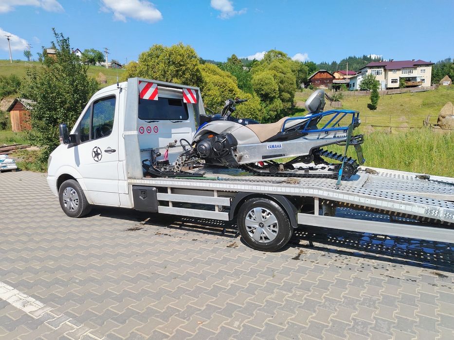 Vand sau schimb snowmobile Yamaha