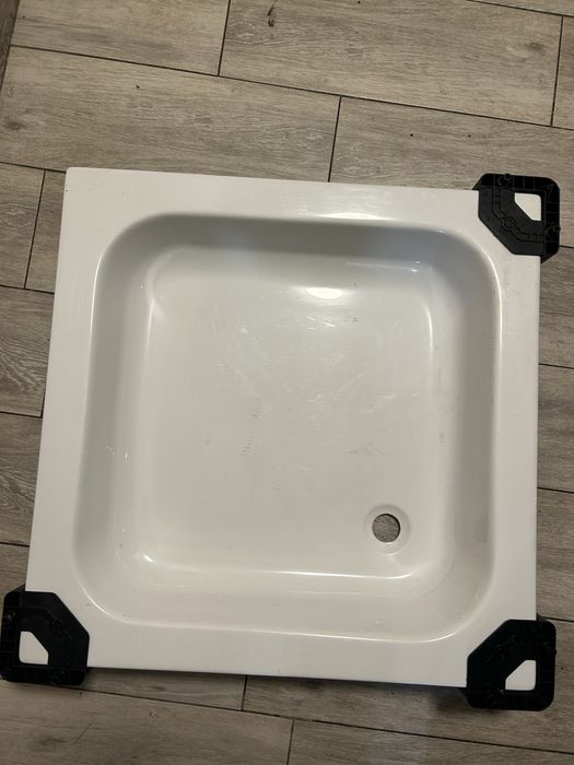 Cadita de dus noua