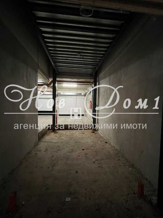 Продава се Гараж / Паркомясто в Варна, Гранд Мол Варна - 18 кв.м за 2028 €/кв.м - Снимка #1