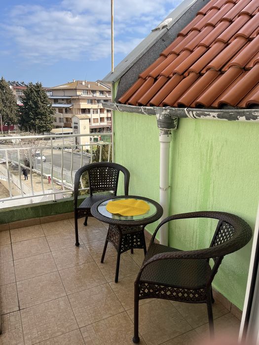 Апартамент под наем в Равда