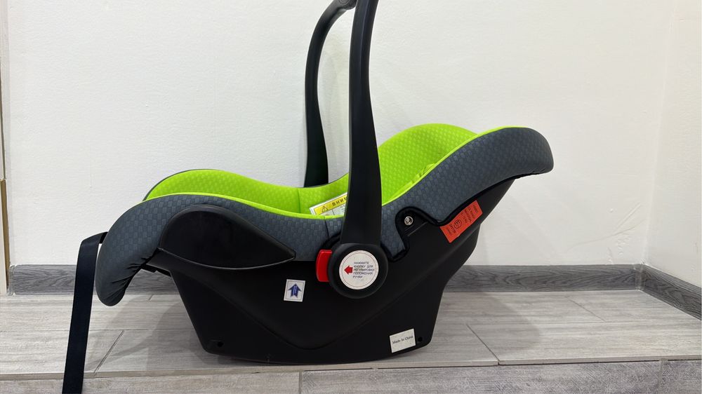 Продам Автолюльку в отличном сост.