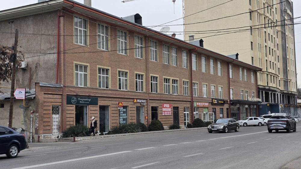 Здание ресторан,офис и караоке