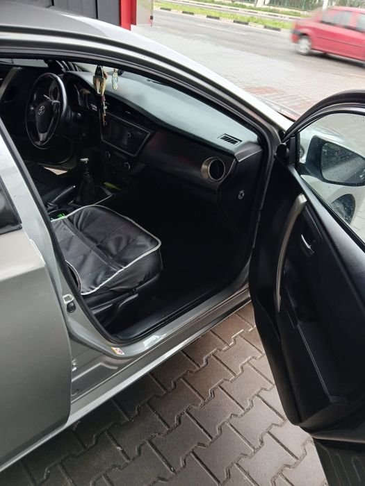 TOYOTA Auris 2014 — imagine 2