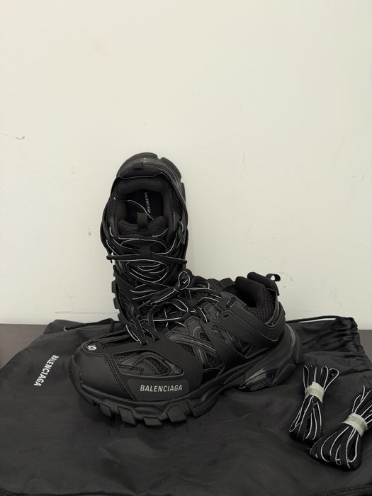 Balenciaga Track 42