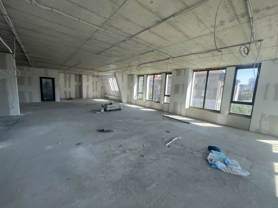 Дава се под наем Офис в София, Център - 362 кв.м за 4701 € - Снимка #4