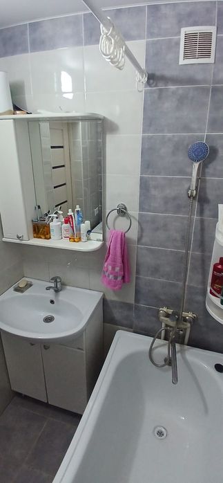 Продам 3 комн. Квартиру