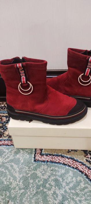 Продам ботинки осень.ю