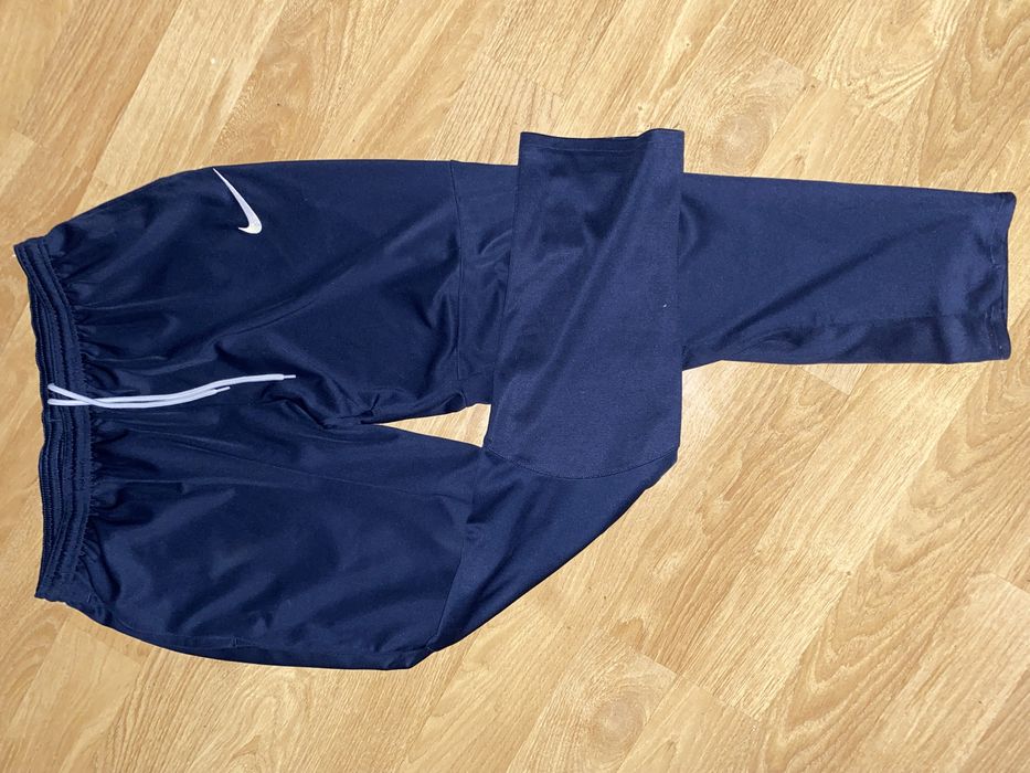 pantaloni training nike