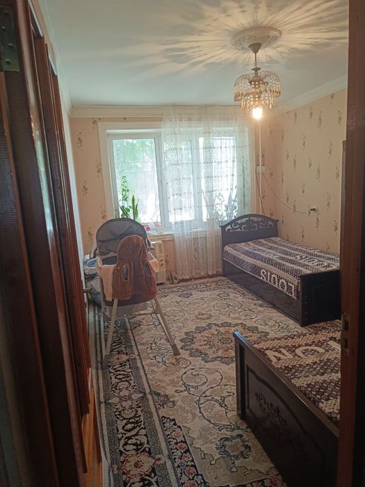 Срочно прадаётся 3-ком.квартира на 1-этаже в 5-этажном доме