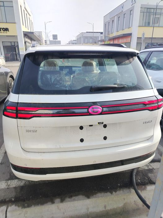 Gac aion i60 Hybrid va elektro variantlari bor, Rustilida