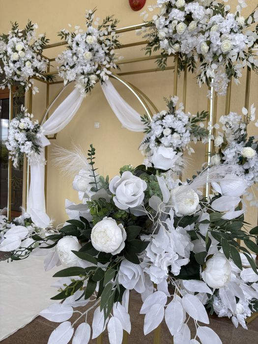 Aranjamente florale pentru nunta/botez