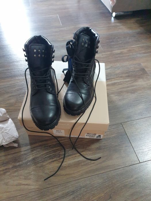 Gheta dama din piele marimea 36 noi  pret negociabil