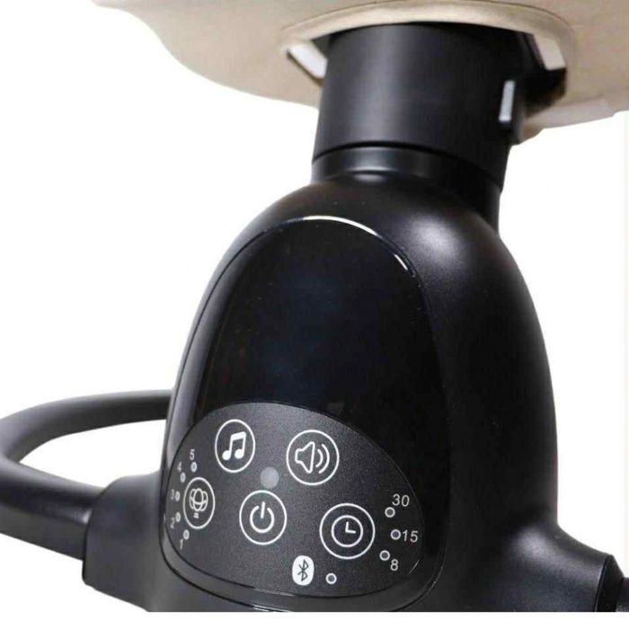 Интелигентен бебешки шезлонг с Bluetooth, дистанционно управление и ав