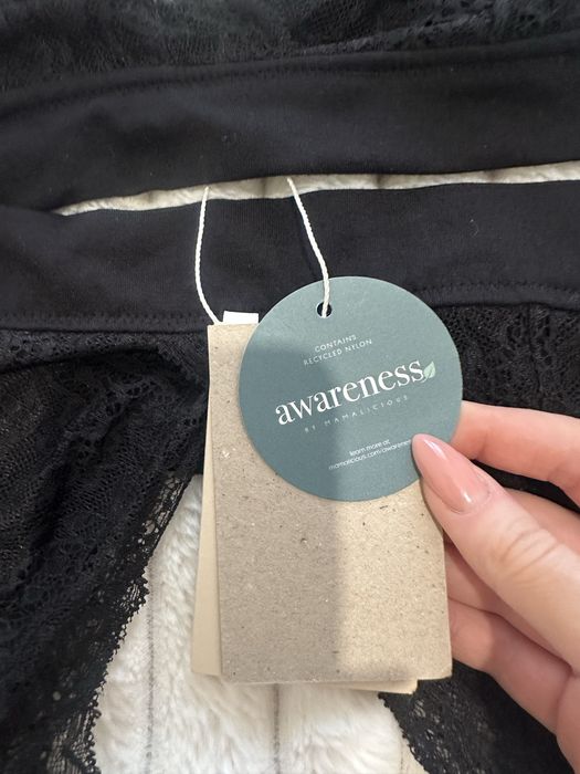 Дантелен Сутиен