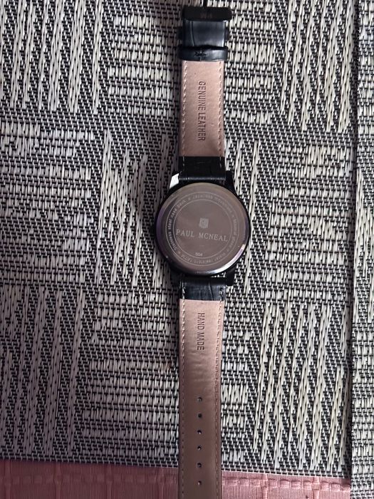 Часовник Paul Mcneal