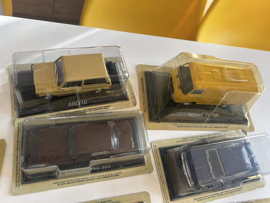 Lot 18 machete auto de colecție 1:43 - Mașini de Legendă (ARO, Dacia, Rocar, Lada)