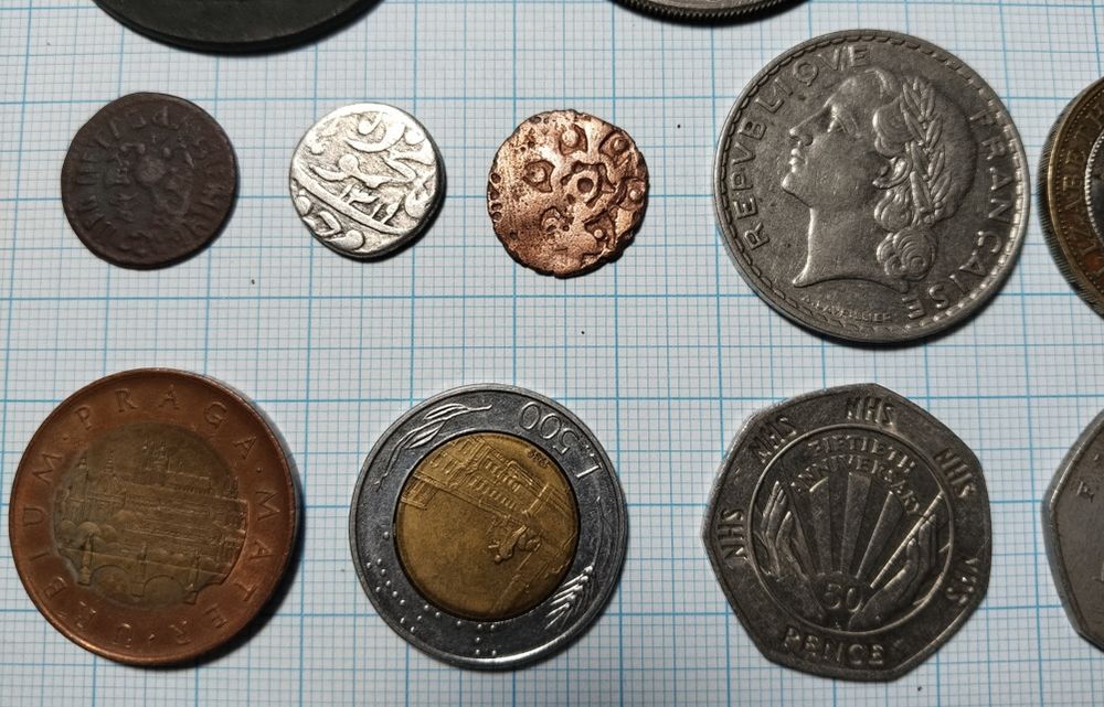 Монеты нечастые - одним лотом