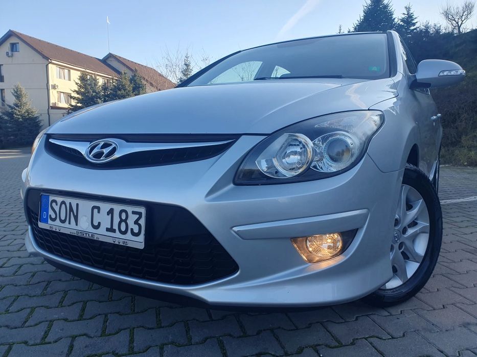 *Hyundai i30*klimatronik*piele*1.4benzina*109cai*euro5*2011*germania*