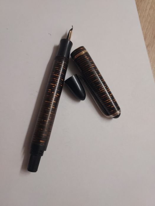 Stilou RAR Winstona penita aur 14k