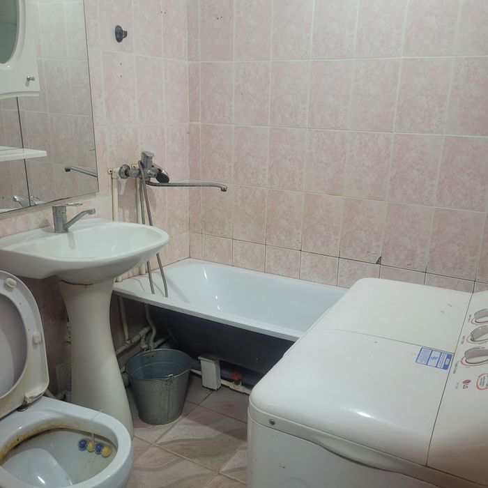 Сдам 1 ком кв .100000