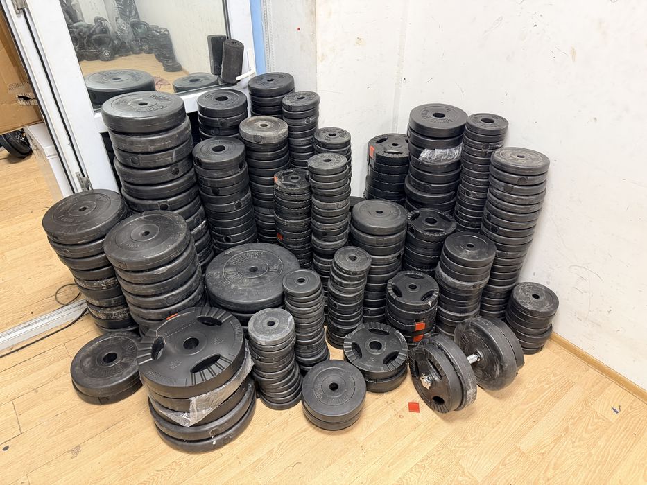 Discuri haltere si gantere oferta promo 5 lei kg. La minim 100 kg. Noi