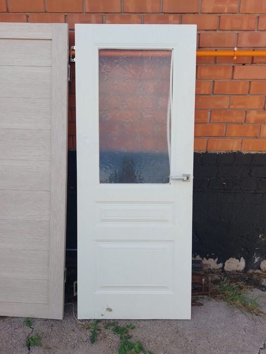 Продам двери межкомнатные