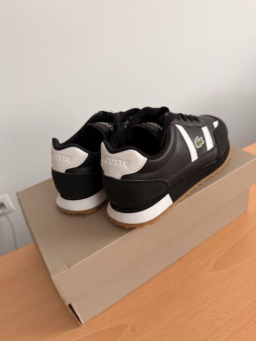 Adidasi Lacoste cu eticheta - damă