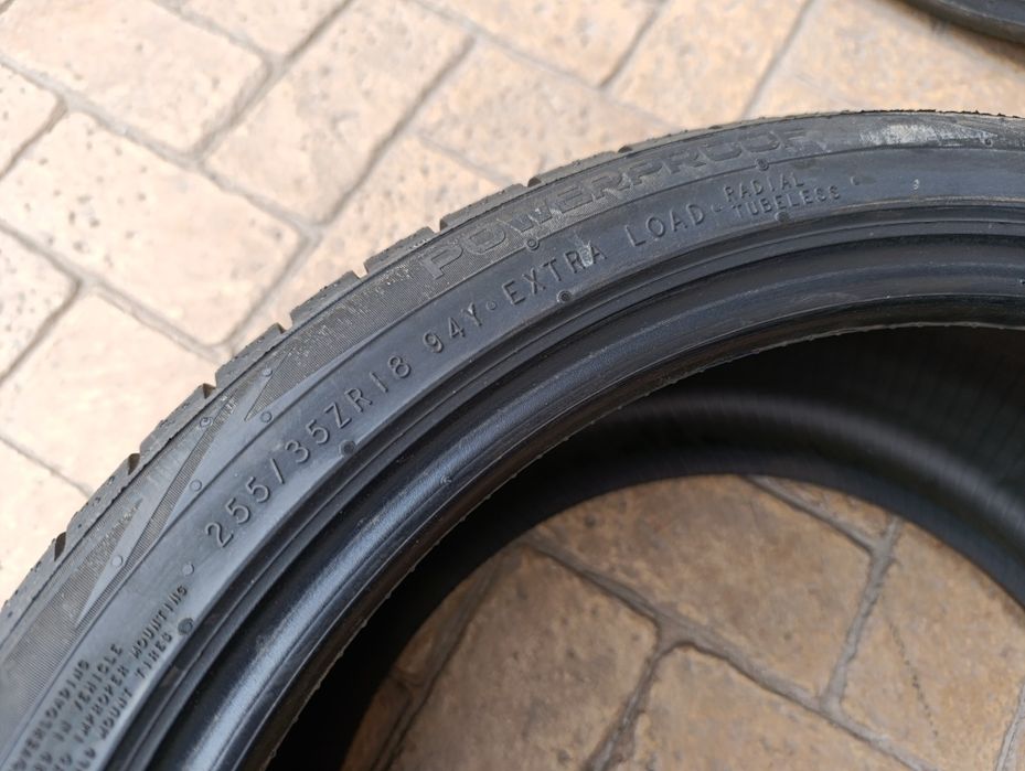 Летни гуми Nokian 255/35/18 Powerpruf