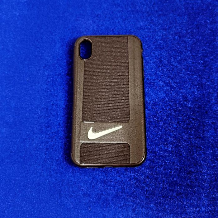 Telefonlarga chexol bor