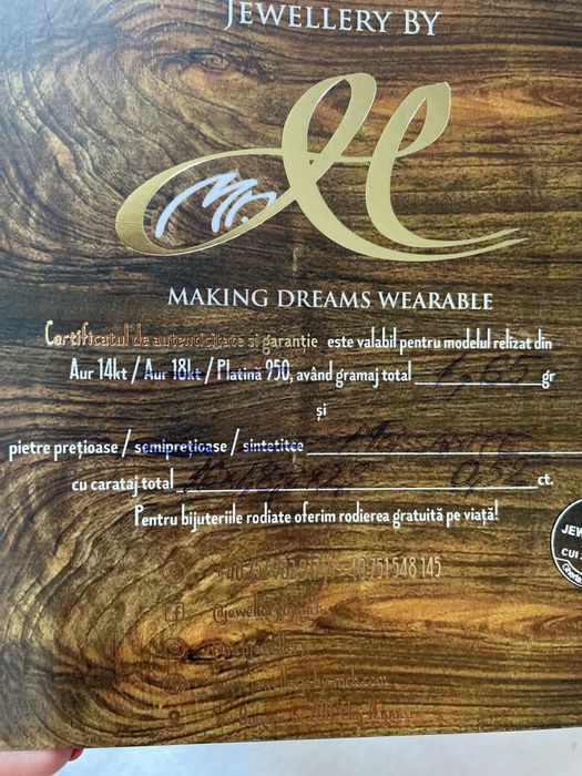 Vand cercei din aur cu moissanite