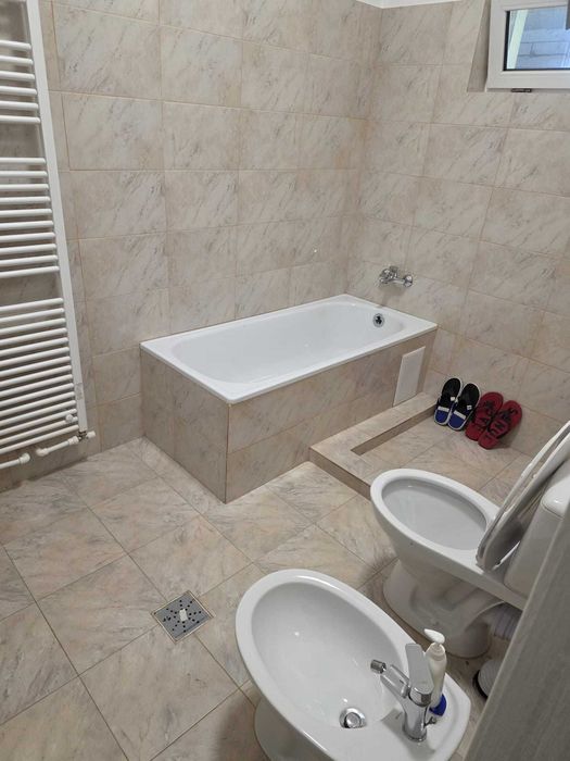 inchiriez apartament