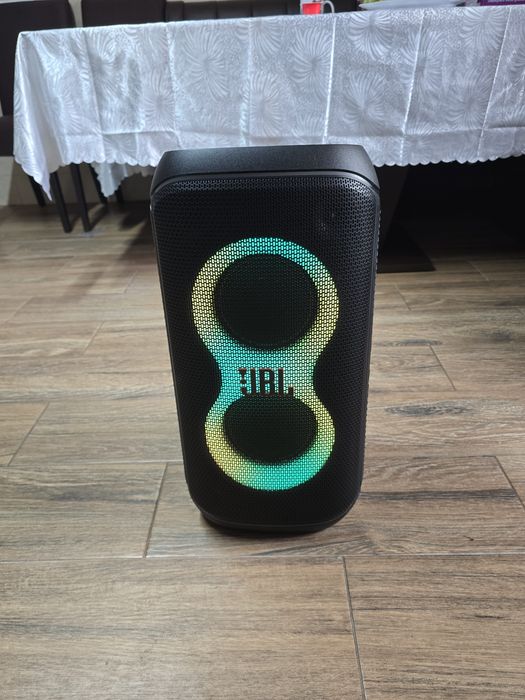 Vând boxa jbl 120 sau schimb