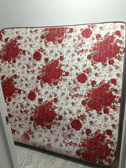 Матрас бесплатный б/у