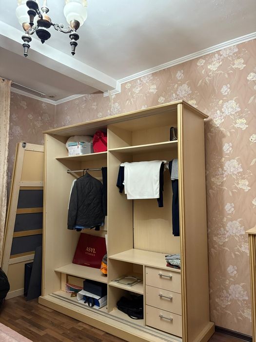 Спальный гарнитур