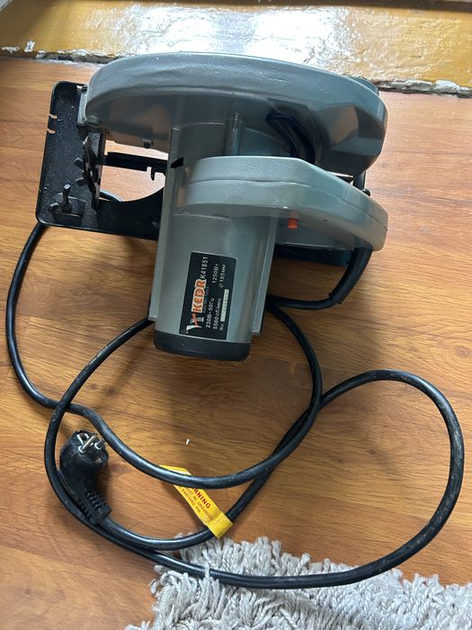 дисковая пила пчелка