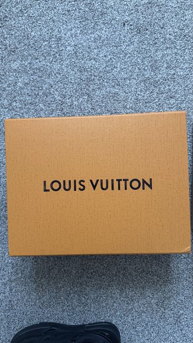 Adidasi lv skate