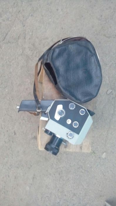 Продам видеокамеру КВАРЦ.