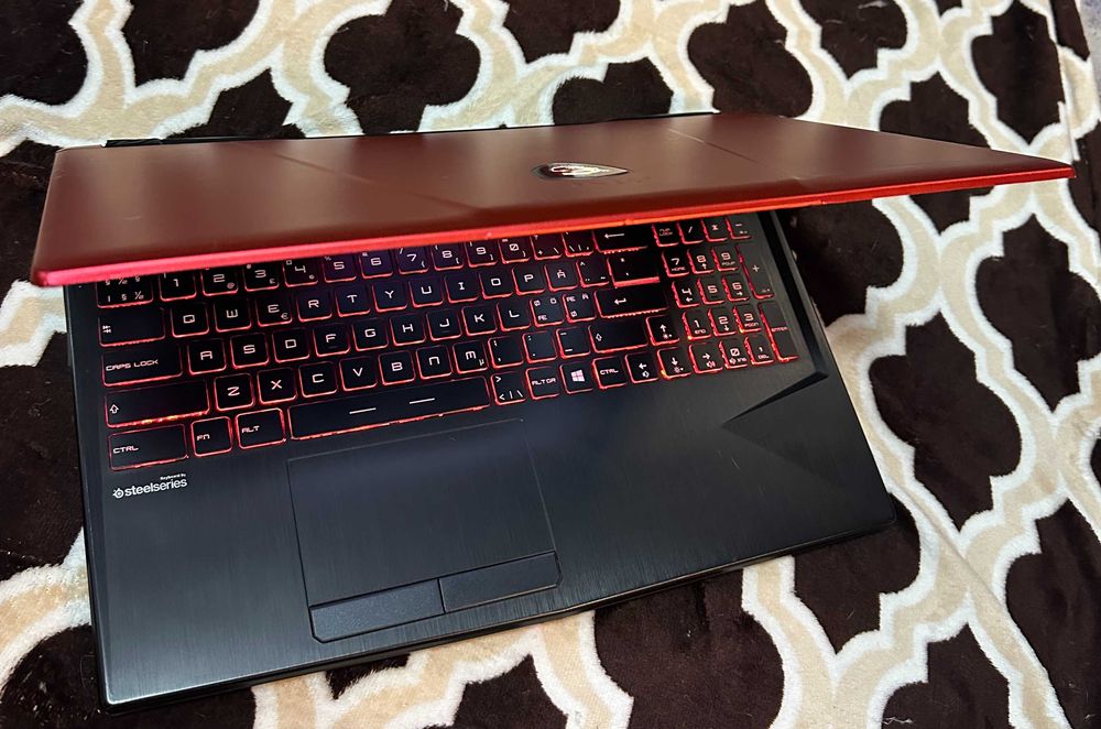 laptop gaming MSI GP63 Leopard i7-8750H GTX 1060 6GB 16GB RAM”