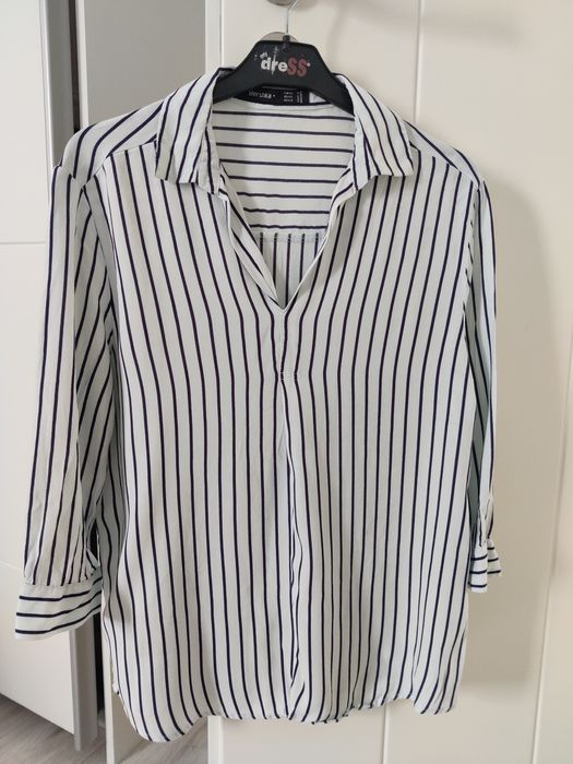 Vand camasa in dungi Bershka