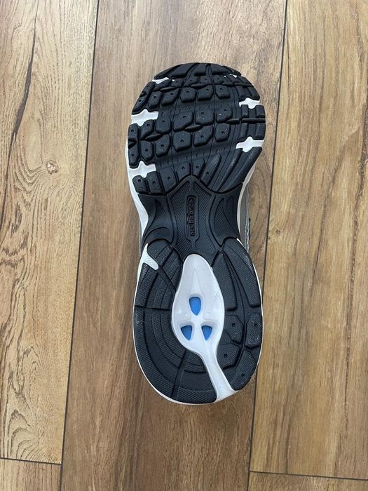 Кроссовки новые New Balance