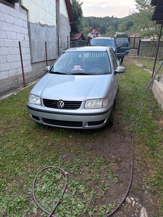 Mașina polo anul 2000