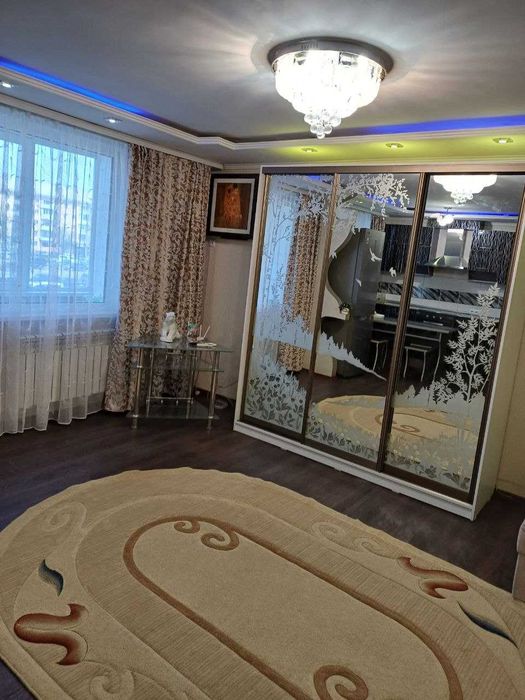 Сдам 2-комн. квартиру в центре. ПОСУТОЧНО.