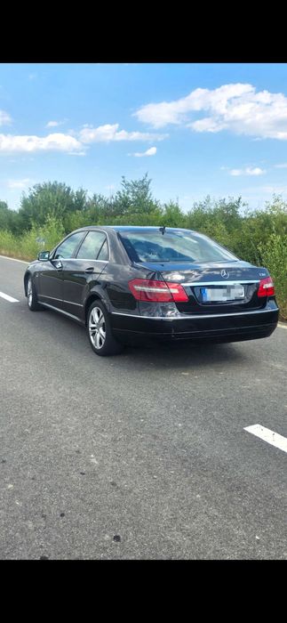 MERCEDES-BENZ E-Class 0 — imagine 3