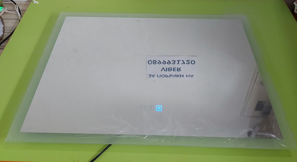 LED Огледало за баня 80×60, обезпотител  601